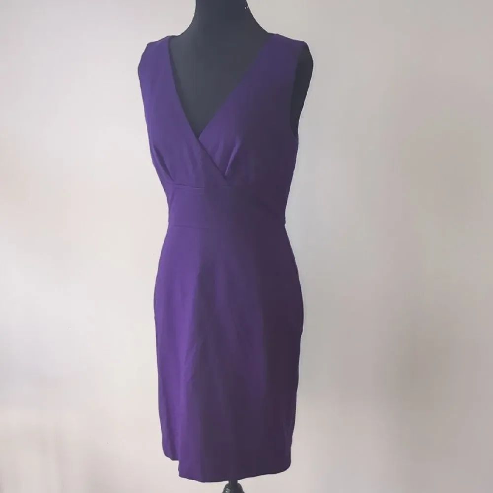 Trina Turk V-Neck Sleeveless Purple Midi Dress